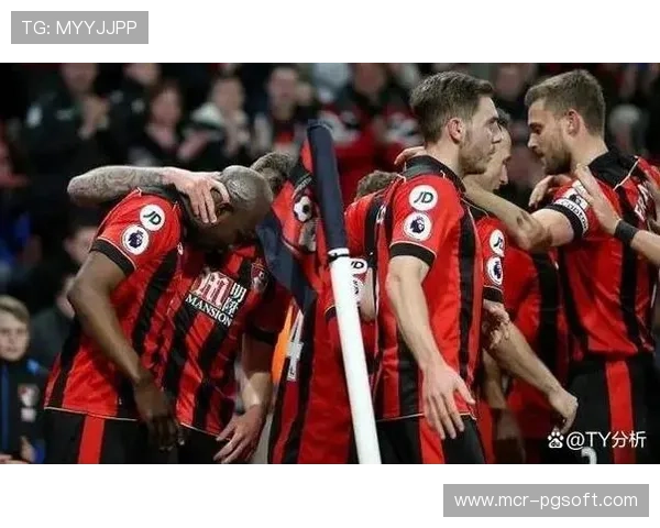 伯恩茅斯2-2西汉姆联，樱桃军团两球落后艰难扳平