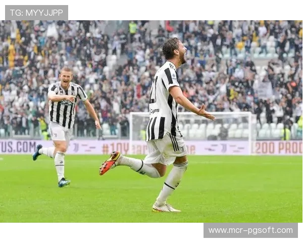 劳塔罗训练中加练点球，国米点球手责任重大