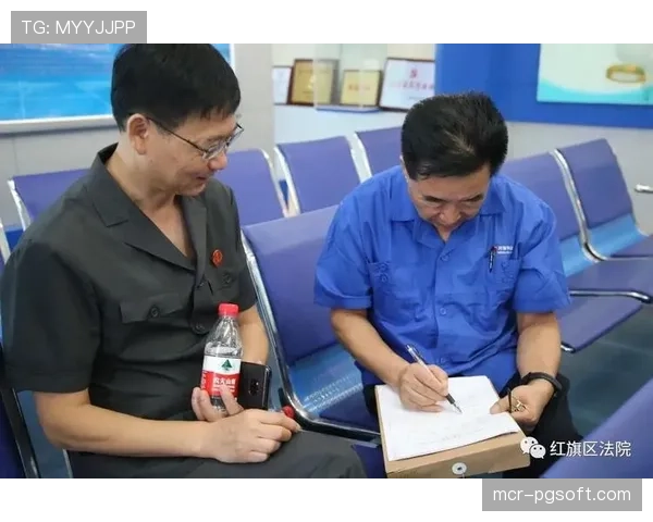 聚焦:VAR操作员——在科隆视频中心决定比赛走向的“隐形法官” 聚焦:VAR操作员——在科隆视频中心决定比赛走向的“隐形法官”